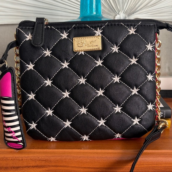 Betsy Johnson Quilted Vegan Leather Crossbody w/Quilted Lipstick Bag Charm EUC - Picture 1 of 4